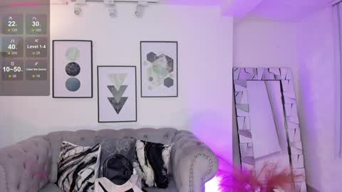 Snapshot of kendaall_jenner chatting on January 11, 2025, 10:40 am Kendall Jenner online show from January 11, 2025, 10:40 am