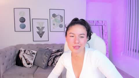 Snapshot of kendaall_jenner chatting on January 17, 2025, 7:30 am Kendall Jenner online show from January 17, 2025, 7:30 am