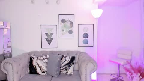 Snapshot of kendaall_jenner chatting on January 30, 2025, 5:19 am Kendall Jenner online show from January 30, 2025, 5:19 am