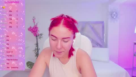 Snapshot of kendaall_jenner chatting on February 11, 2025, 4:11 am Kendall Jenner online show from February 11, 2025, 4:11 am