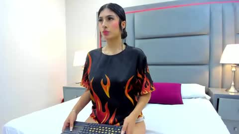 Snapshot of kendaallturner chatting on April 15, 2026, 1:18 pm Kendall Turner online show from April 15, 2026, 1:18 pm