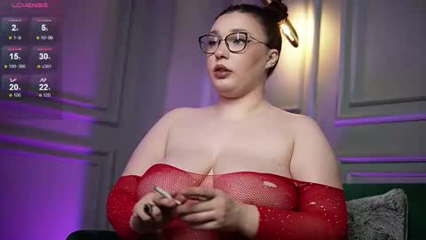 Snapshot of kendaldubai chatting on October 5, 2025, 8:18 pm  Kendal  online show from October 5, 2025, 8:18 pm