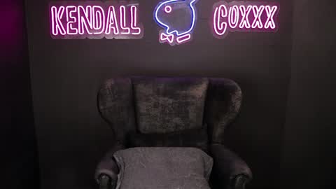     online show from December 9, 2024, 3:40 am