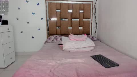 Kendall ewers online show from February 19, 2026, 1:45 am