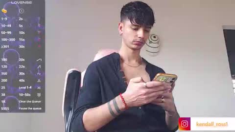 Snapshot of kendall_ros chatting on September 24, 2025, 1:58 pm kendall ross online show from September 24, 2025, 1:58 pm