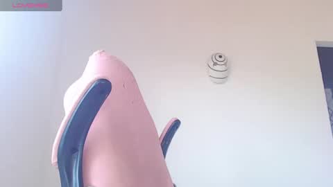 Snapshot of kendall_ros chatting on October 24, 2025, 3:30 pm kendall ross online show from October 24, 2025, 3:30 pm