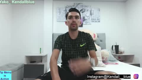 kendallblue online show from September 28, 2025, 11:32 pm