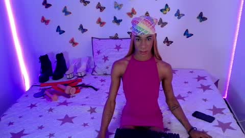 kendallgil online show from January 13, 2025, 3:45 am