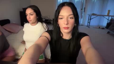 Snapshot of kendallmonroee chatting on November 9, 2025, 12:09 am kendallmonroee online show from November 9, 2025, 12:09 am