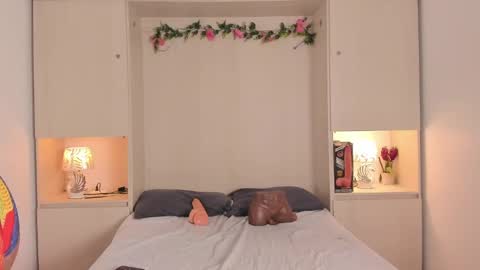 Kendal online show from October 11, 2025, 12:15 pm