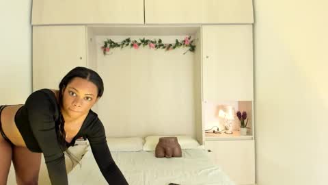 Snapshot of kendallrosse1 chatting on February 19, 2026, 12:12 pm Kendal online show from February 19, 2026, 12:12 pm