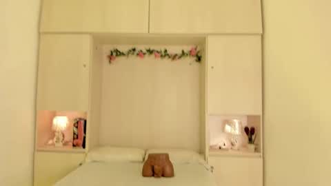 Snapshot of kendallrosse1 chatting on February 24, 2026, 12:03 pm Kendal online show from February 24, 2026, 12:03 pm