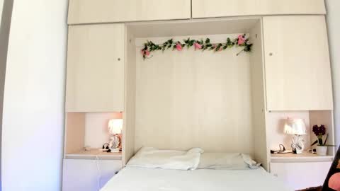 Snapshot of kendallrosse1 chatting on March 13, 2026, 12:12 pm Kendal online show from March 13, 2026, 12:12 pm