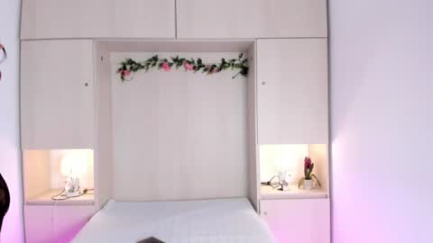 Snapshot of kendallrosse1 chatting on July 23, 2026, 1:09 pm Kendal online show from July 23, 2026, 1:09 pm