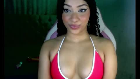 Snapshot of kendallrush2 chatting on September 23, 2025, 6:27 am Kendall Rush online show from September 23, 2025, 6:27 am