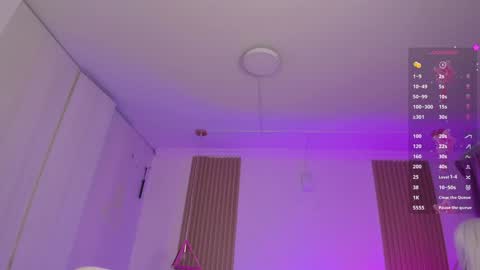 Kendall  online show from November 7, 2025, 8:31 pm