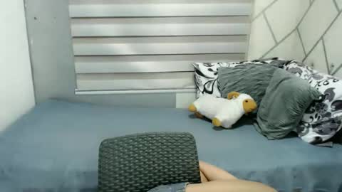 Snapshot of kendallxxx16 chatting on November 26, 2025, 2:12 am Kent online show from November 26, 2025, 2:12 am