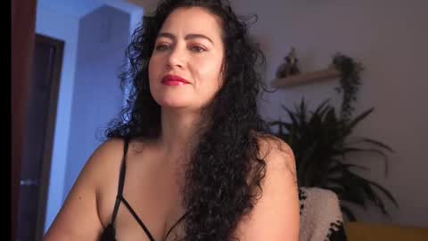 Snapshot of kendally_ chatting on December 17, 2025, 12:22 pm kendally_ online show from December 17, 2025, 12:22 pm