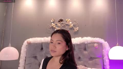 Kendal online show from December 15, 2025, 1:43 am