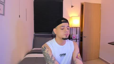 Snapshot of kendel_dimitri chatting on April 12, 2026, 5:34 am kendel_dimitri online show from April 12, 2026, 5:34 am