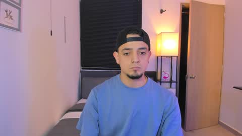 Snapshot of kendel_dimitri chatting on April 19, 2026, 4:12 am kendel_dimitri online show from April 19, 2026, 4:12 am