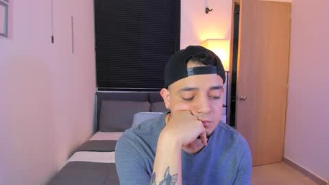 Snapshot of kendel_dimitri chatting on April 30, 2026, 6:42 am kendel_dimitri online show from April 30, 2026, 6:42 am