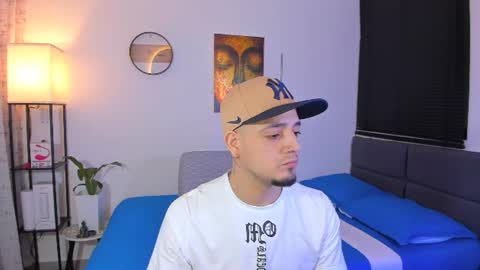 kendel_dimitri online show from June 9, 2026, 2:45 am