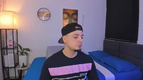 kendel_dimitri online show from June 12, 2026, 6:45 am