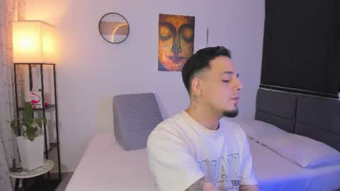 kendel_dimitri online show from June 16, 2026, 3:42 am
