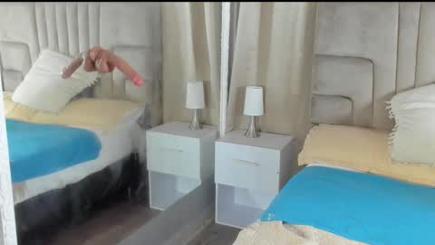 Snapshot of kendra_and_liam chatting on October 13, 2025, 12:05 pm kendra and liam online show from October 13, 2025, 12:05 pm