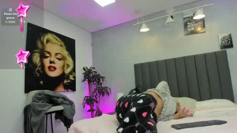 Kendra London online show from April 22, 2026, 9:44 am