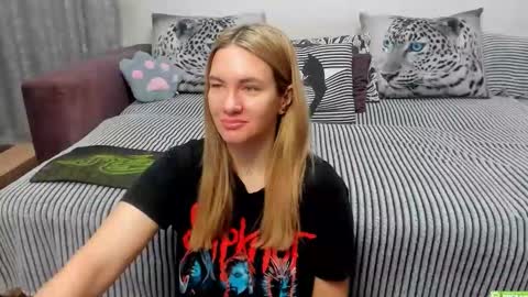 Kendra online show from November 25, 2025, 11:38 pm