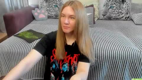 Kendra online show from May 9, 2026, 1:00 am