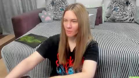 Kendra online show from May 10, 2026, 12:49 am