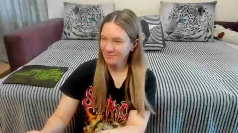 Kendra online show from June 17, 2026, 11:49 pm