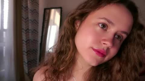 Kira online show from July 5, 2026, 2:07 am