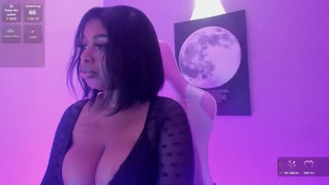 kendrasmith01 online show from October 17, 2025, 10:01 pm