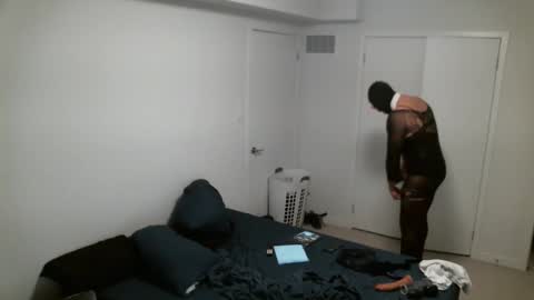 kendratoronto online show from January 25, 2025, 11:54 pm