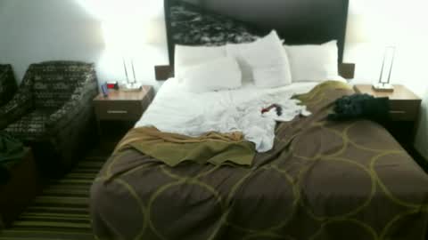 kendratoronto online show from November 3, 2025, 2:35 am