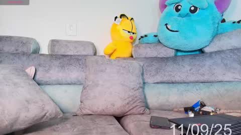 kenia_fox1 online show from September 12, 2025, 8:58 am