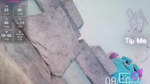 kenia_fox1 online show from October 10, 2025, 6:34 am