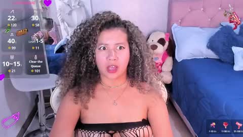 Snapshot of kenia_thompson01 chatting on February 19, 2025, 9:14 pm  01  online show from February 19, 2025, 9:14 pm