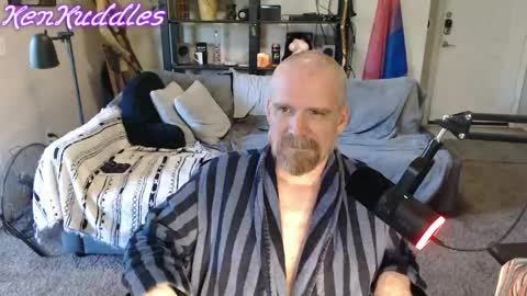 Ken Kuddles online show from April 19, 2026, 12:33 am