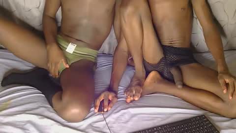 Kenia online show from April 3, 2026, 12:25 pm