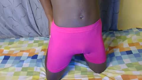 Kenia online show from April 4, 2026, 5:43 pm