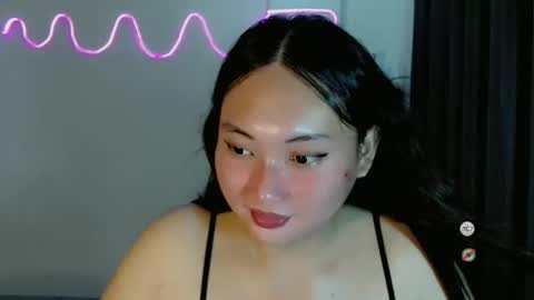 Snapshot of kennaxx69 chatting on February 17, 2026, 10:38 pm kennaxx69 online show from February 17, 2026, 10:38 pm