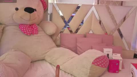 kenndal_tay online show from April 24, 2026, 7:27 pm