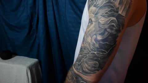 Kennfox777 online show from December 24, 2024, 6:44 am