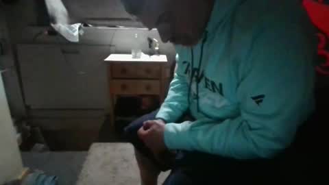 Snapshot of kenneth69h chatting on December 20, 2024, 12:16 pm kenneth69h online show from December 20, 2024, 12:16 pm