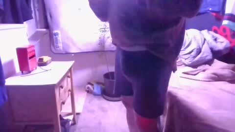 Snapshot of kenneth69h chatting on February 25, 2025, 11:30 am kenneth69h online show from February 25, 2025, 11:30 am